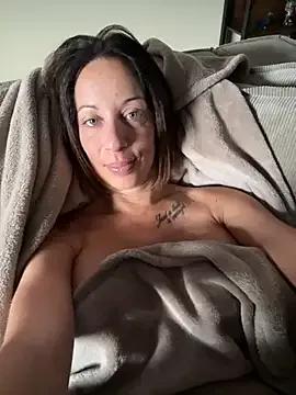 spycyfanny — Je suce le gode