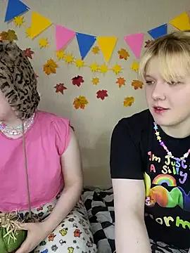 xrixsyx_and_ricky on StripChat 