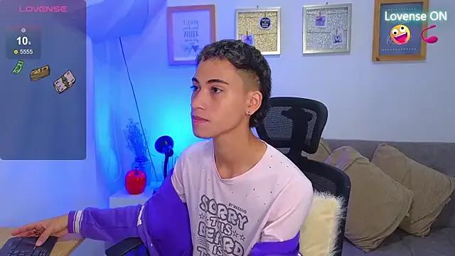 yulian_vasquez — Take off my shirt and flex ABS! 